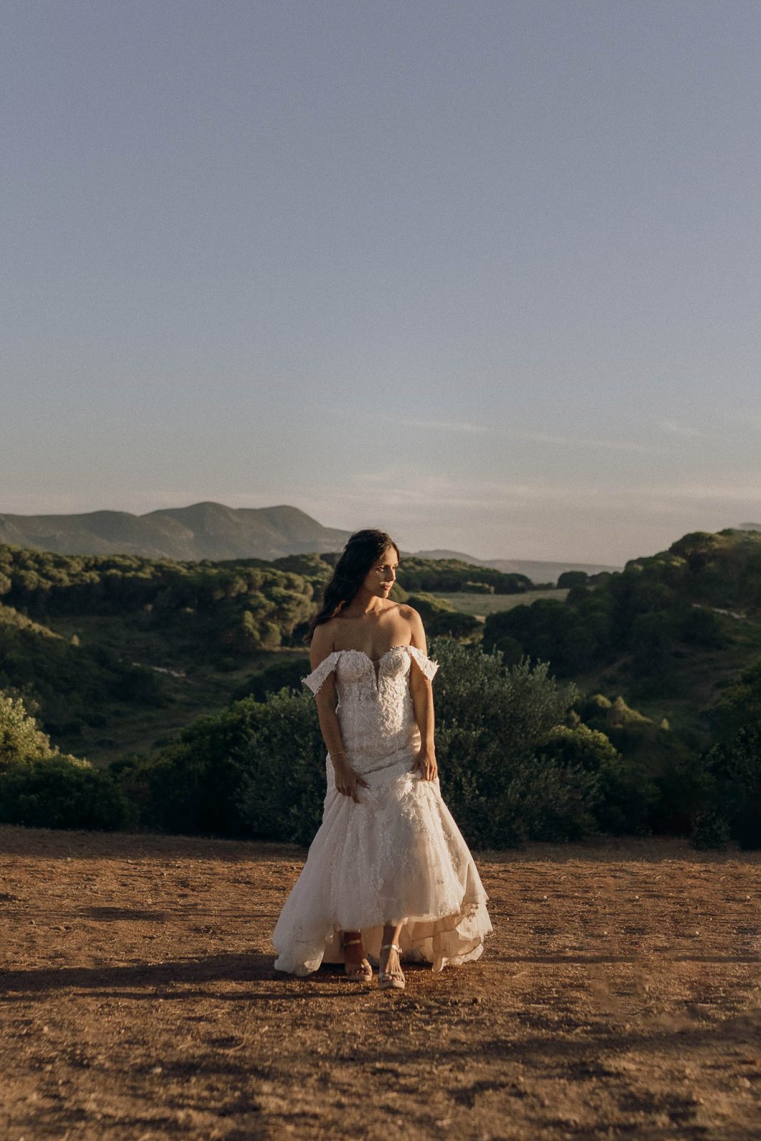 bride with off the shoulder mermaid dress