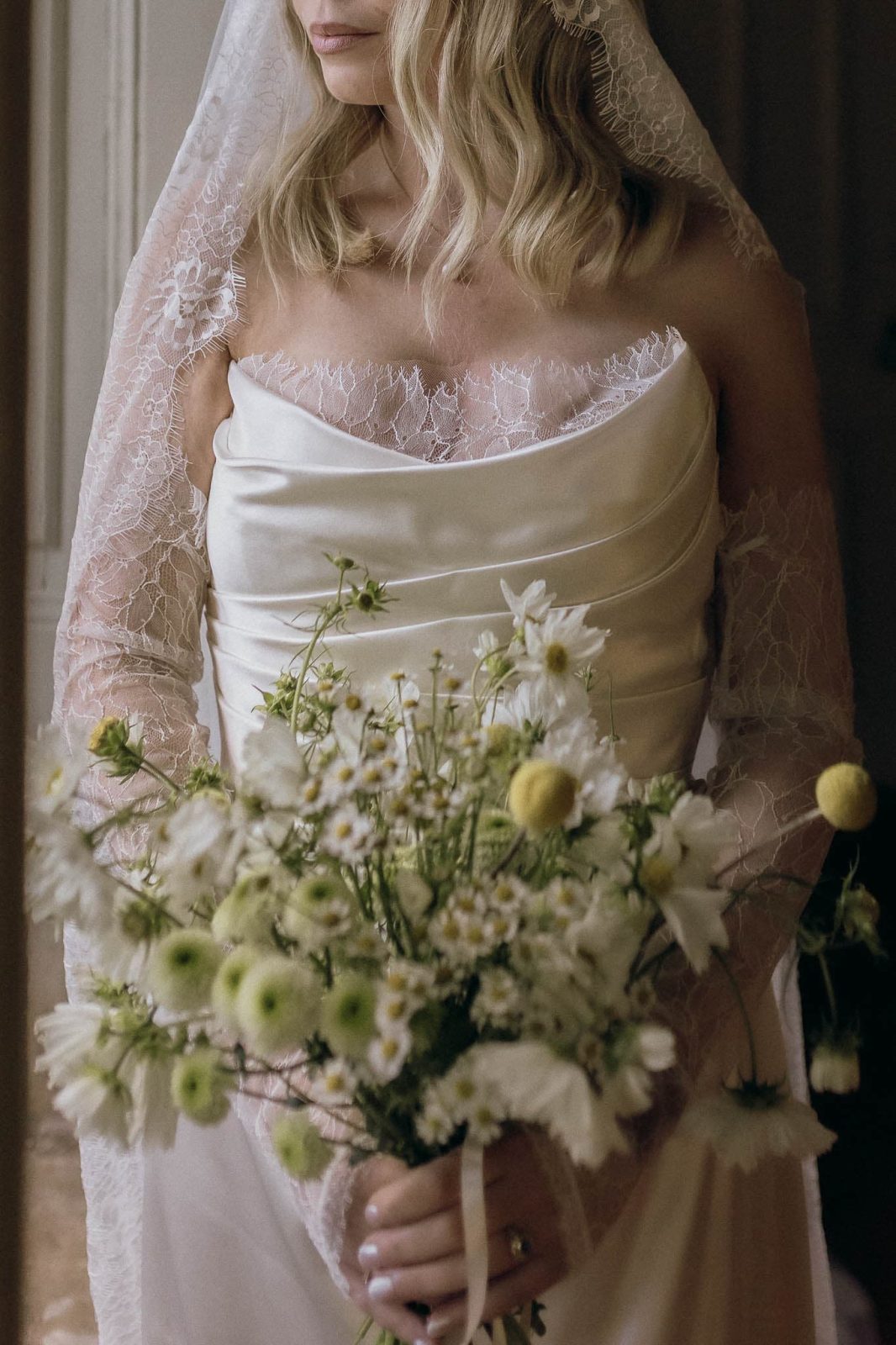 romantic photo of bride at quinta do torneiro